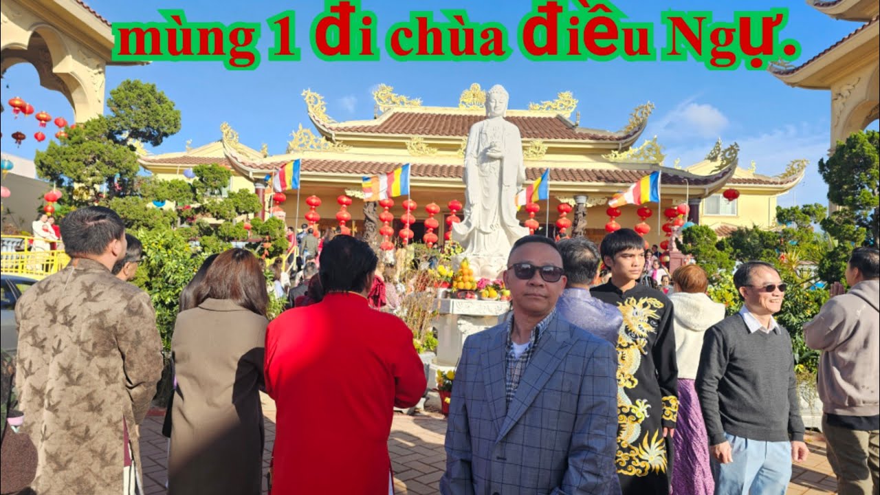 KK Tran is live!mùng 1 đi chùa điều Ngự