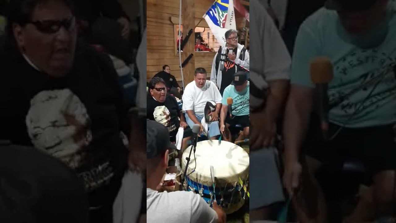 motown singing a old arlie neskahi song. kahkewistahaw powwow 2022