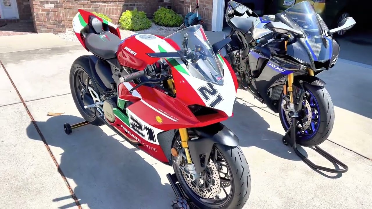 UNBIASED REVIEW of the 2023 Yamaha R1M and the 2023 Ducati Panigale V2 Bayliss Edition