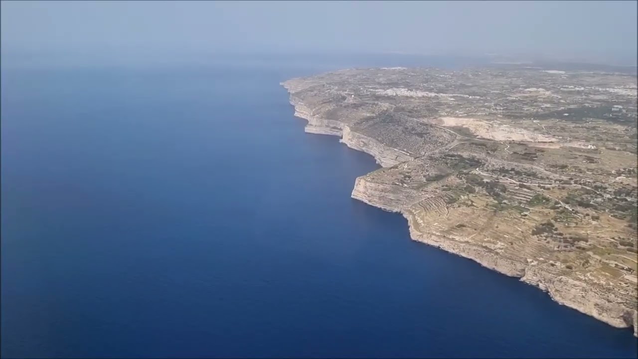 Flight FR 9535, Malta (MLA) - Memmingen (FMM), Taxi and Take off in Malta (MLA)