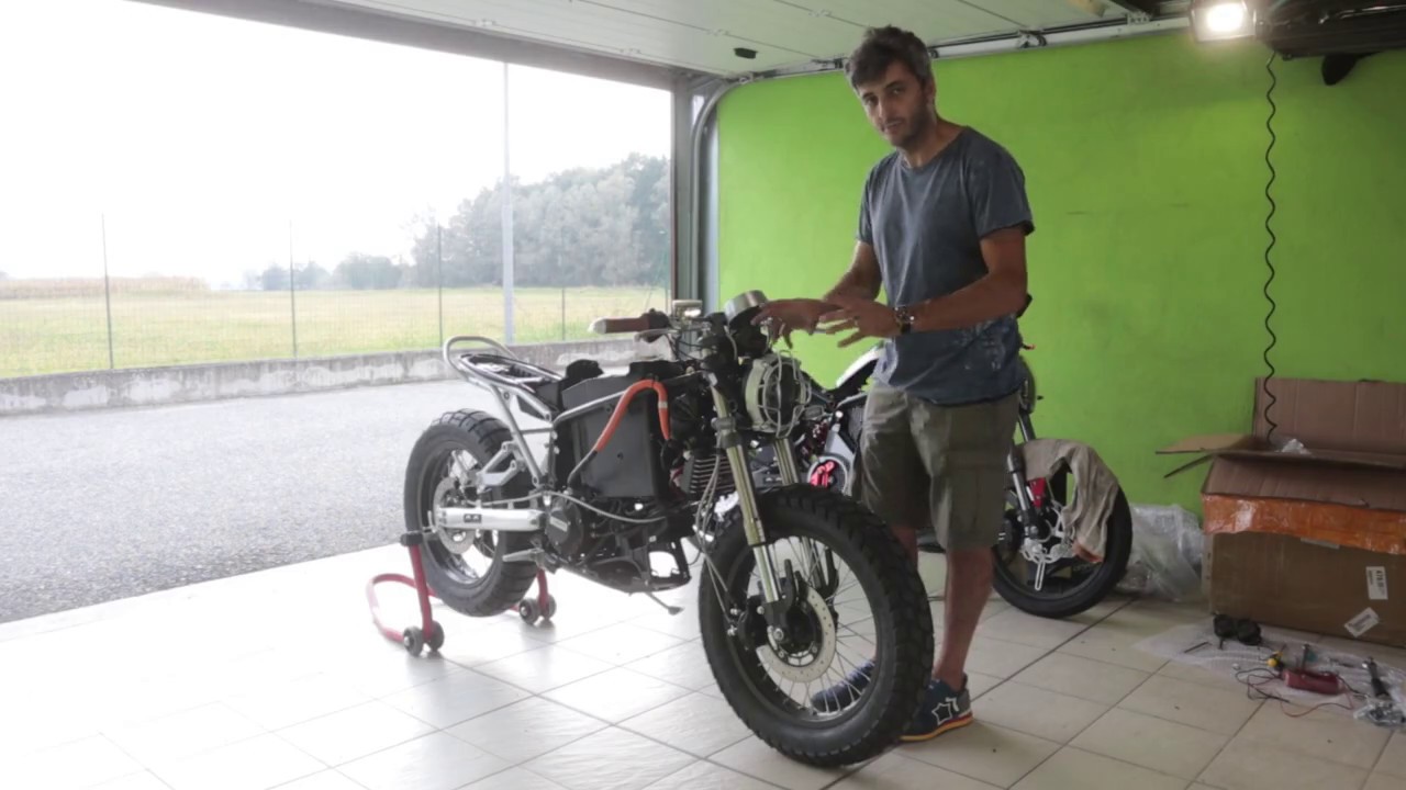 Trasformazione da SUPER SOCO TC MAX A TC MAX CAFE' RACER OFF ROAD 1/3