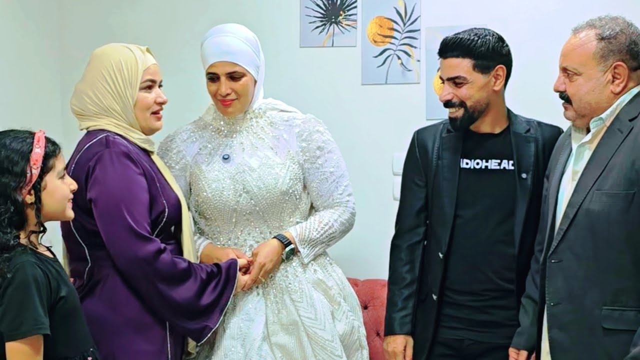 عروسة بفستان فرحها.. تعترف لزوجها بسر قلب حياته في لحظة!