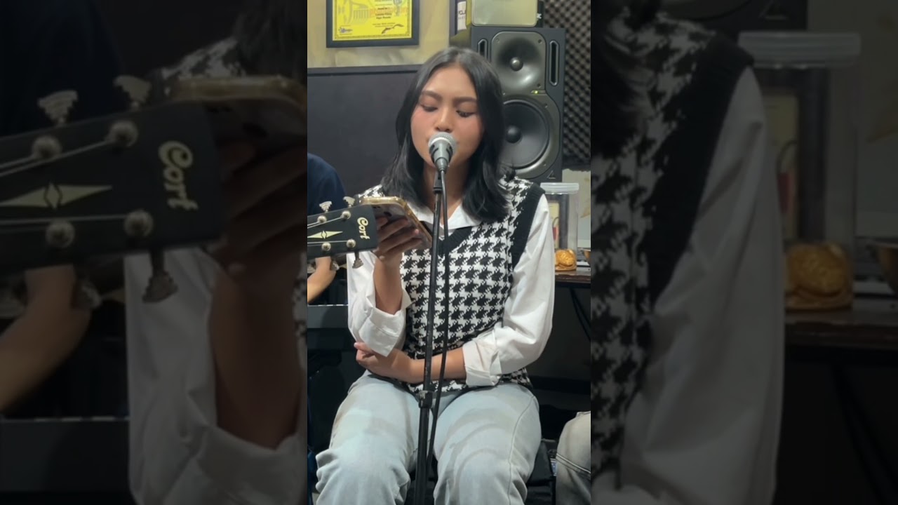 KARLINA - BATRAWALI song (COVER) POJOK SUARA VERSI AKUSTIK