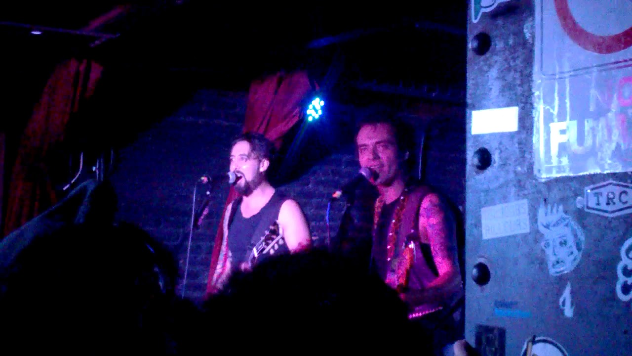 De Nalgas - Punk Distroy (Fragmento) CARADURA CDMX