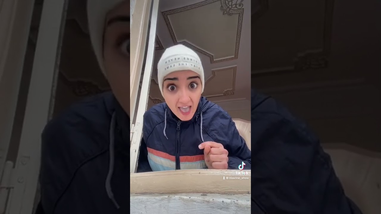 فاش كتجي عندكم ديك جارة تسلف شي حاجة😂