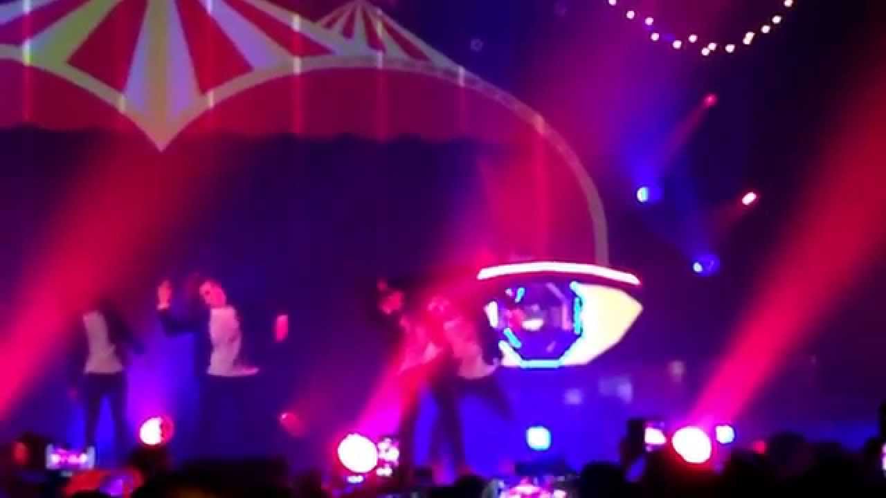 Soprano - Clown - Live - Lyon Halle Tony Garnier 31/03/2015 - HD