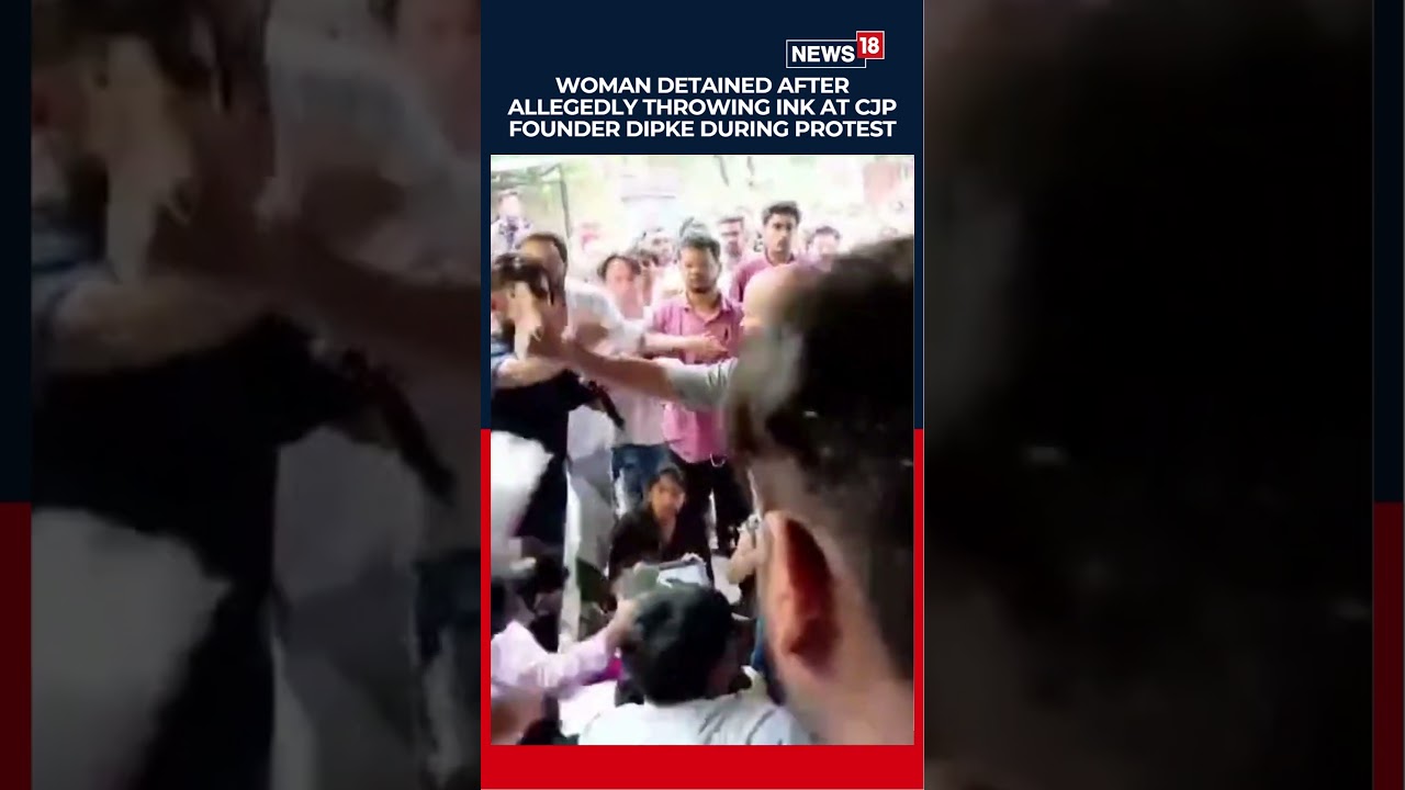 WATCH: Woman Throws Ink At Abhijeet Dipke During Jantar Mantar Protest | #shorts