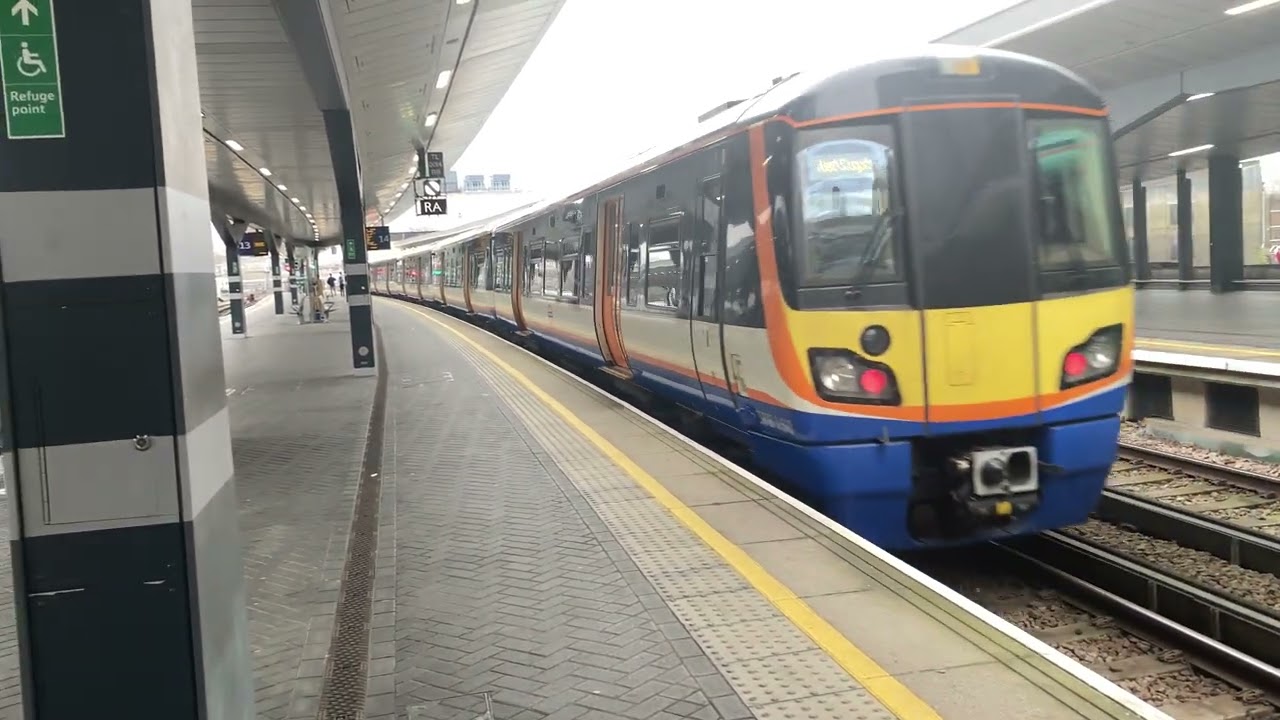 *DIVERTED* Class 378 departing London Bridge.