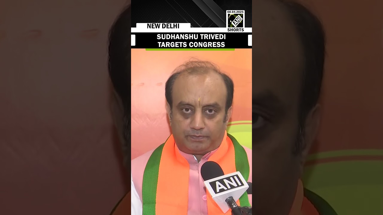 &ldquo;Congress didn&rsquo;t welcome Constitution Day&hellip;&rdquo;, BJP spokesperson Sudhanshu Trivedi targets Opp&rsquo;n