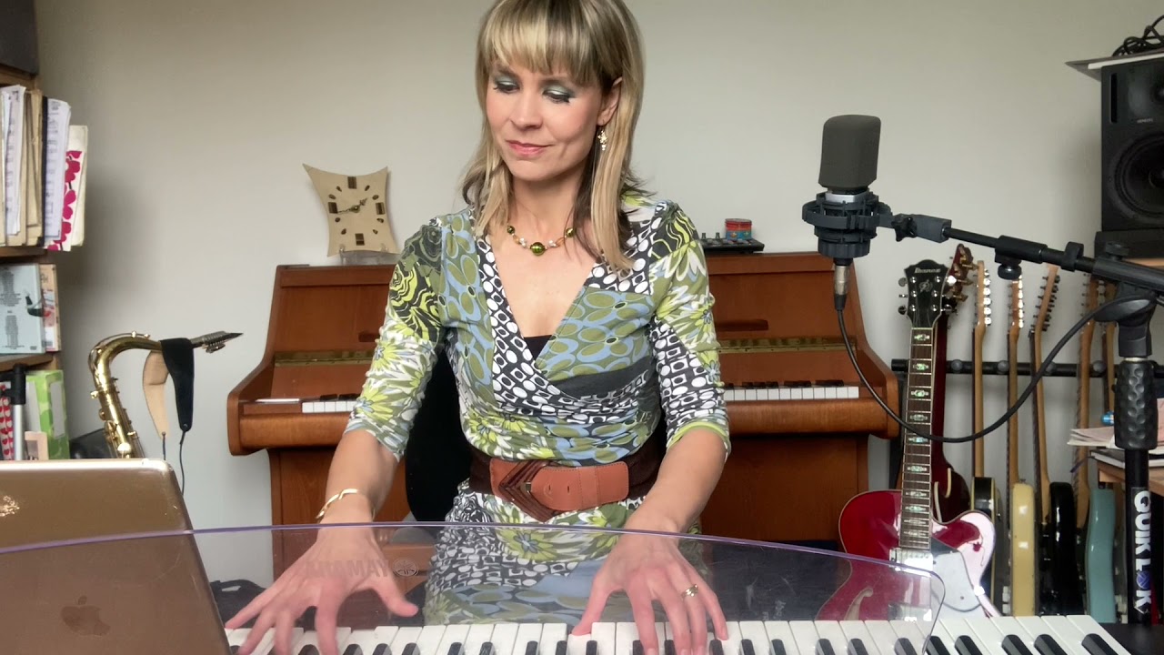 Jurassic Park Theme on Piano played by Yorkshire Wedding Pianist