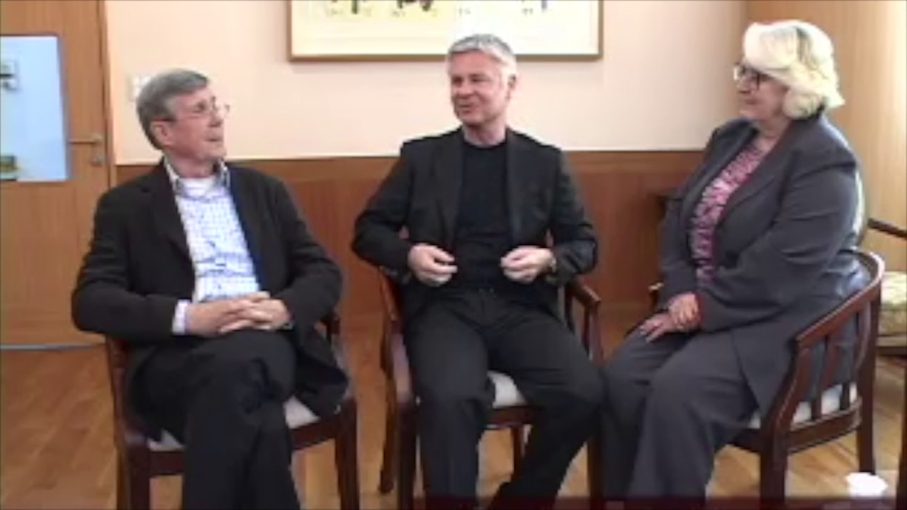 An informal discussion with Dr  David Nunan, Dr  Rod Ellis and Dr  Kathleen Bailey