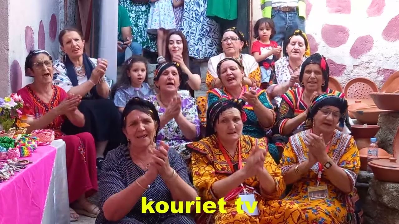 Urar lkhalath : Troupe De Village  Tazrouts à Ath Vouyoucef"Michelet"Tizi ouzou