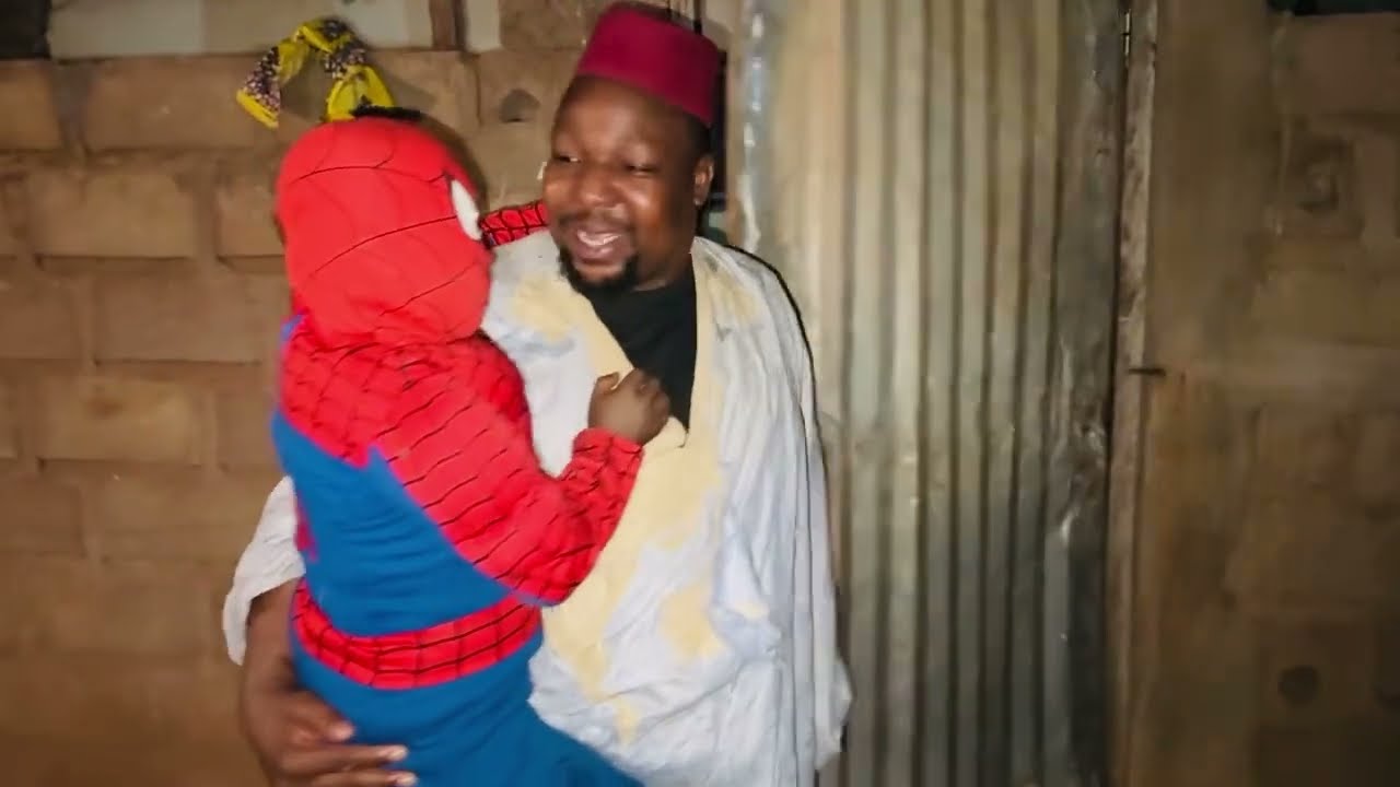 Super Deur Man ni Bataman - doo ber yailain sanfai bi… (Vidéo 2023)