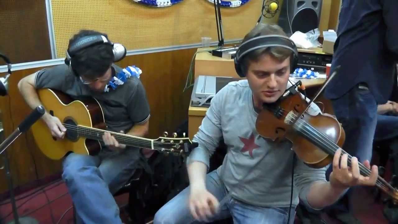Balkan violin live on radio by Aletchko