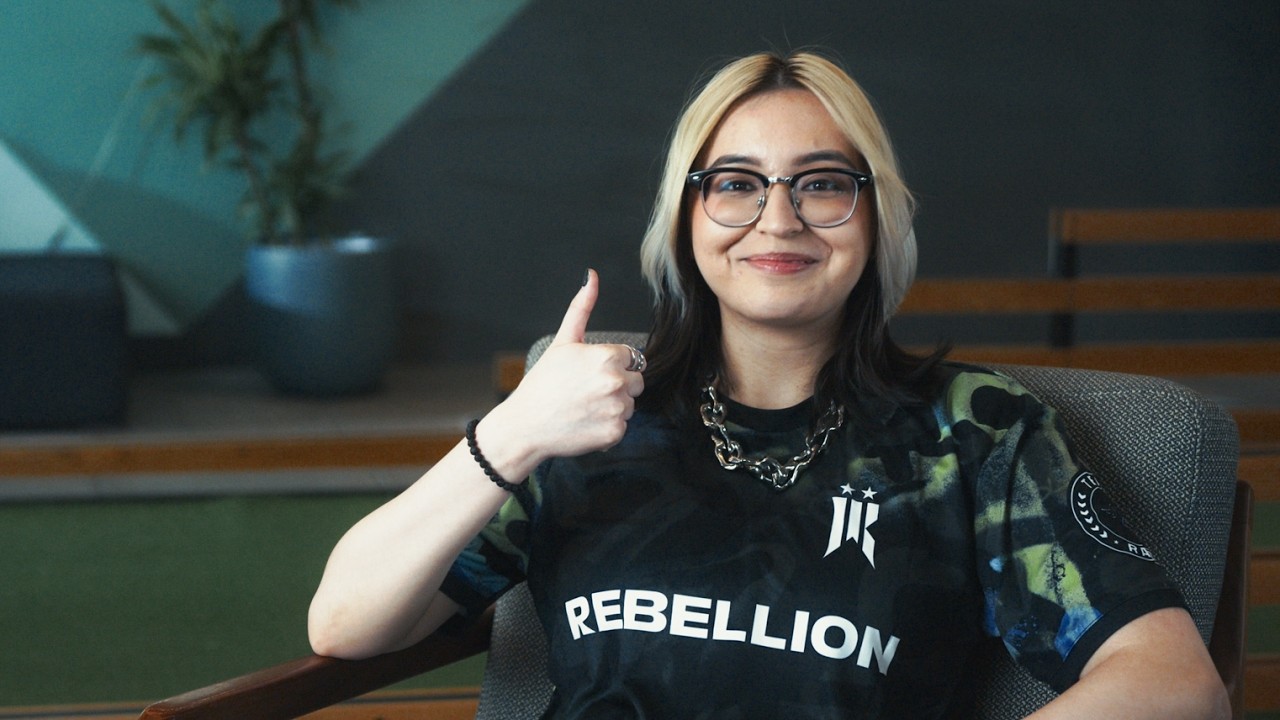 meL odpowiada na te same pytania rok p&oacute;źniej