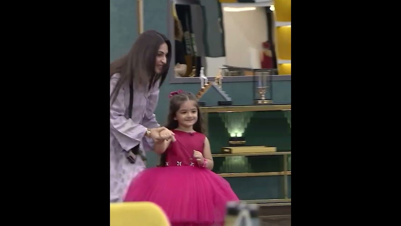 Surprise!! Junaid's Daughter 🥹😘 #tamashaseason2 #shorts #junaidniazi