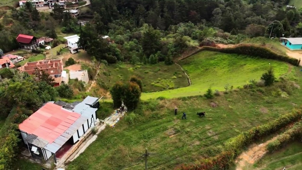 Espectacular lote de 5.000mts con casa para remodelar cerca a la autopista Medellín Bogotá 