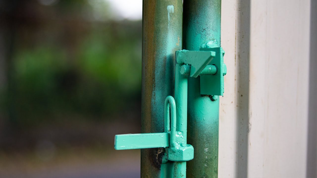 FOOT operated gate lock / BEST IDEAS
