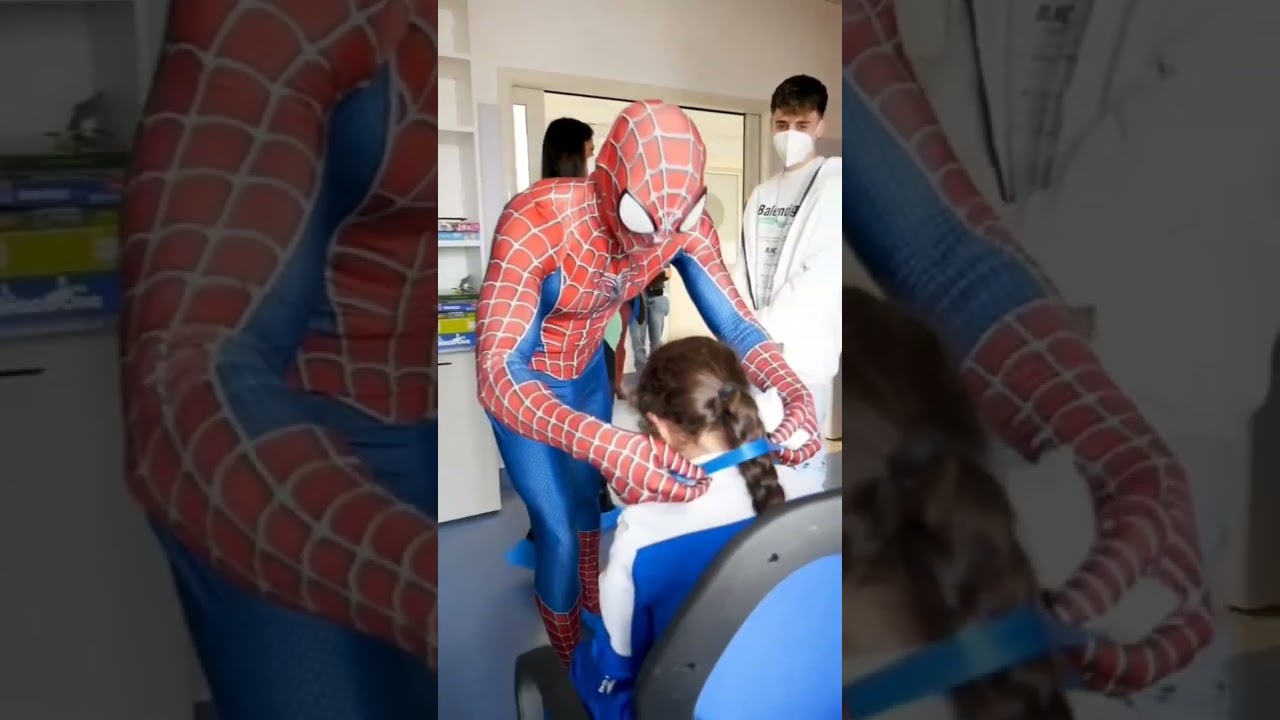 LDA fa visita ai bambini malati in ospedale