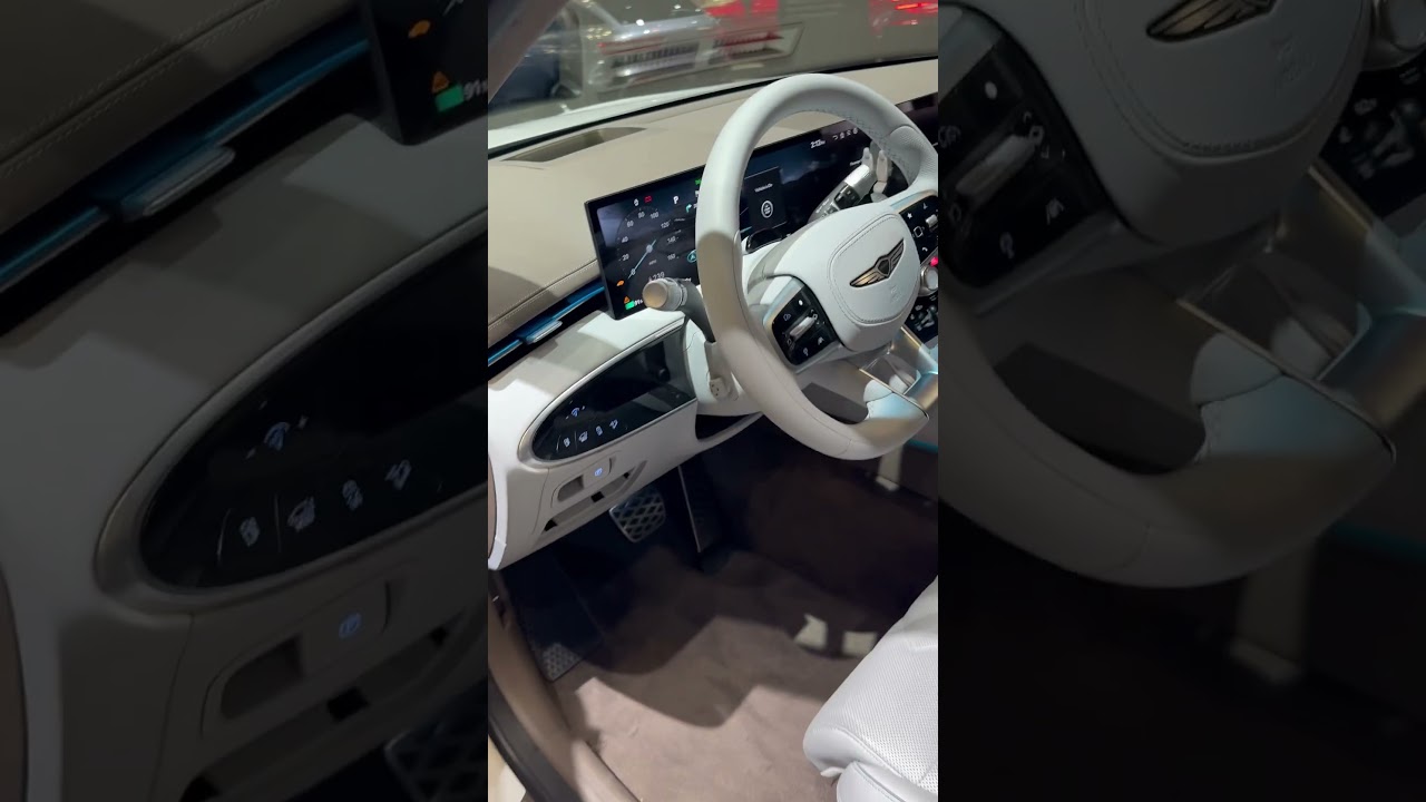 Genesis GV70 2025 #autoshow2025 #autoshownyc #newyork #autoshowroom #genesisgv70