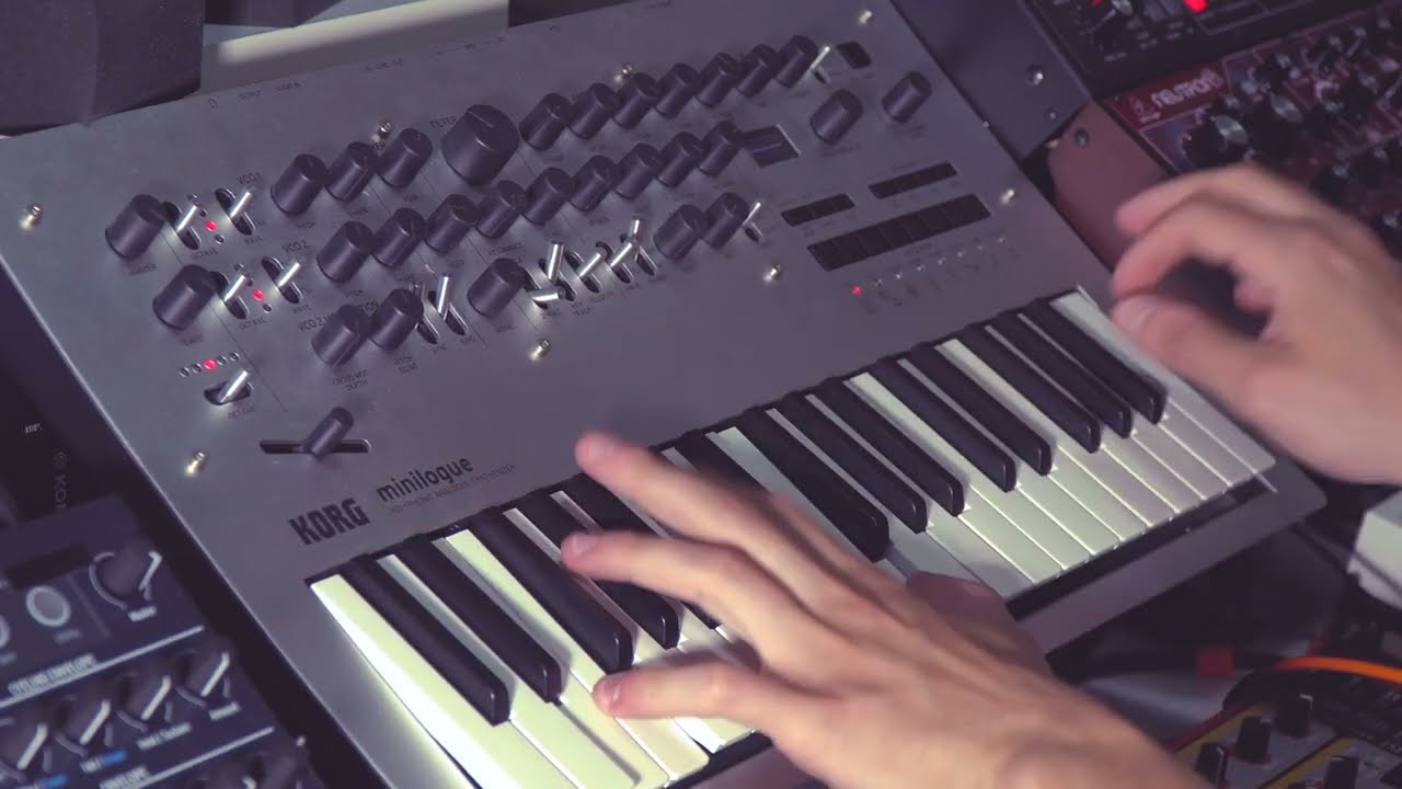 Korg Minilogue (No Talk)