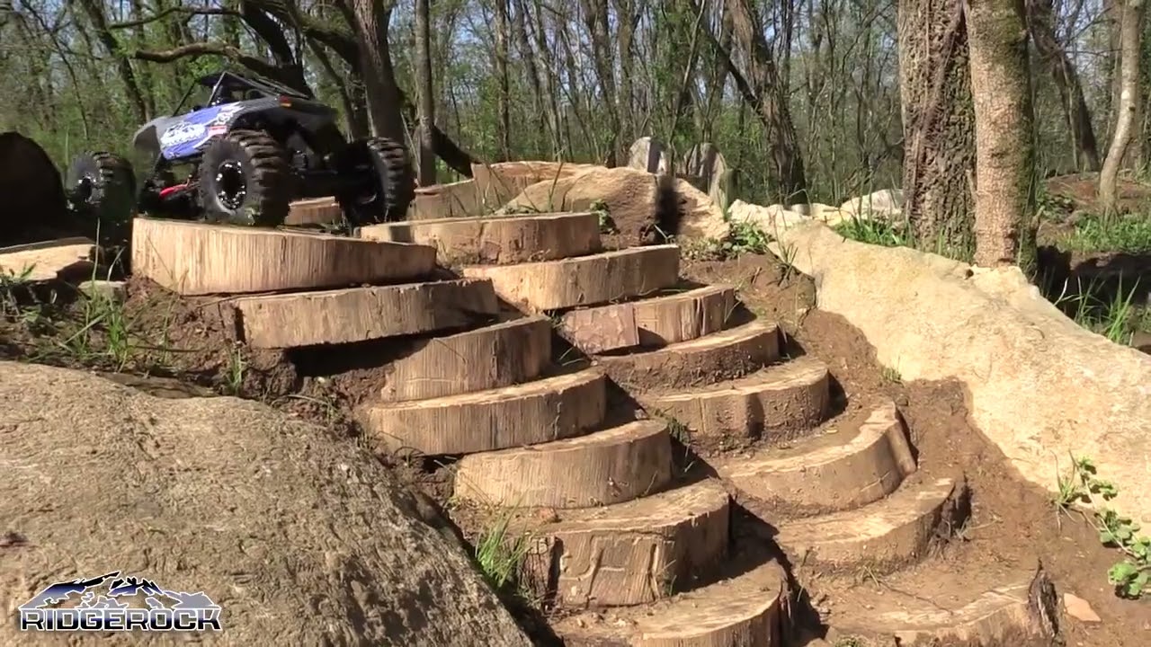 【Danchee Ridgerock】Redcat Racing RC Crawler Conquers Rocks and Puddles!
