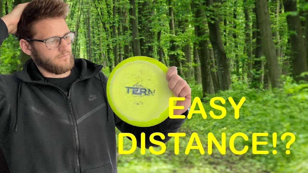 GET EASY DISTANCE WITH THIS DISC!! // BEST DISC GOLF DISTANCE DRIVER!?