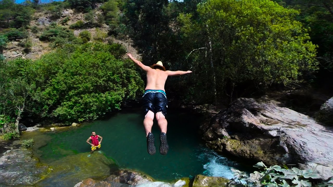 GOPRO ALGERIE - Cliff jump ruisseau des singes  مجانين الجزائر في عنصر القردة البليدة