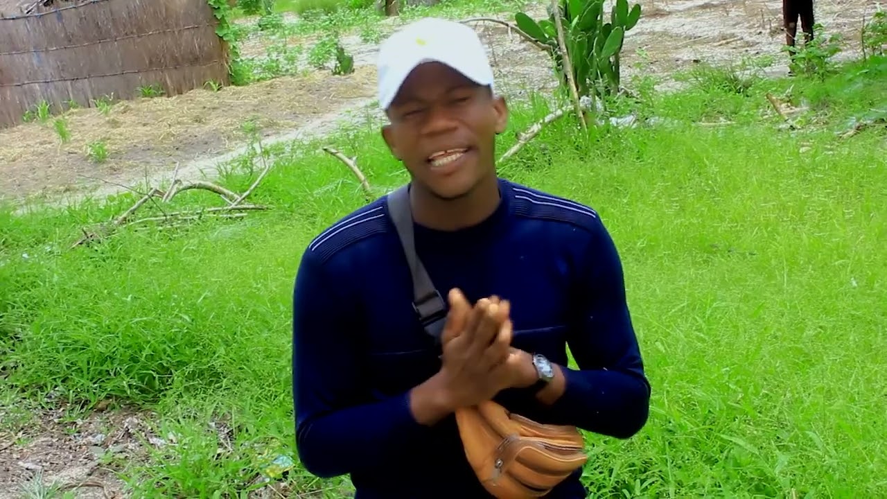 Rey Max                                              Nlopuana Nlolo