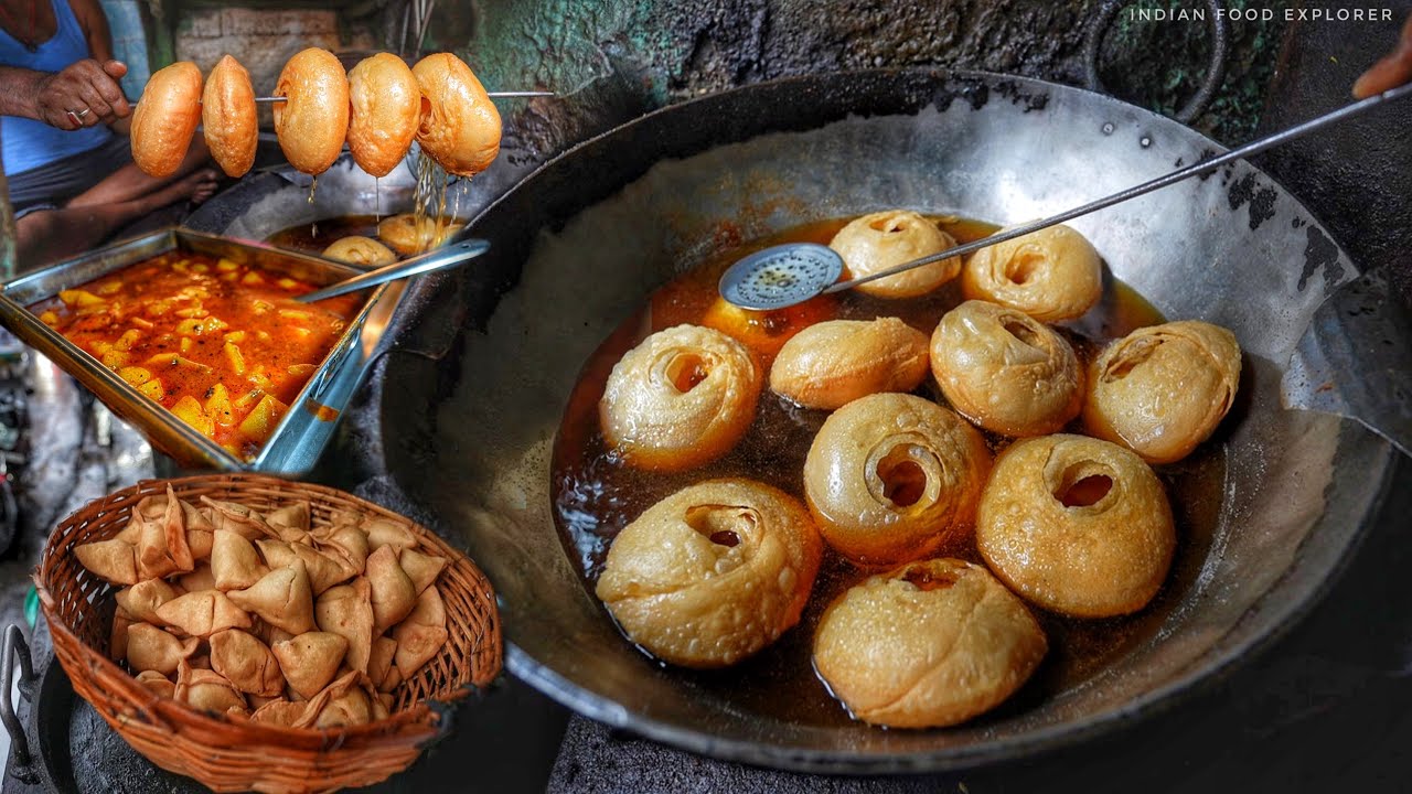 This Place is Famous For Dhakai Puri & Chana Dal Curry | 15 Different Items | Street Food India