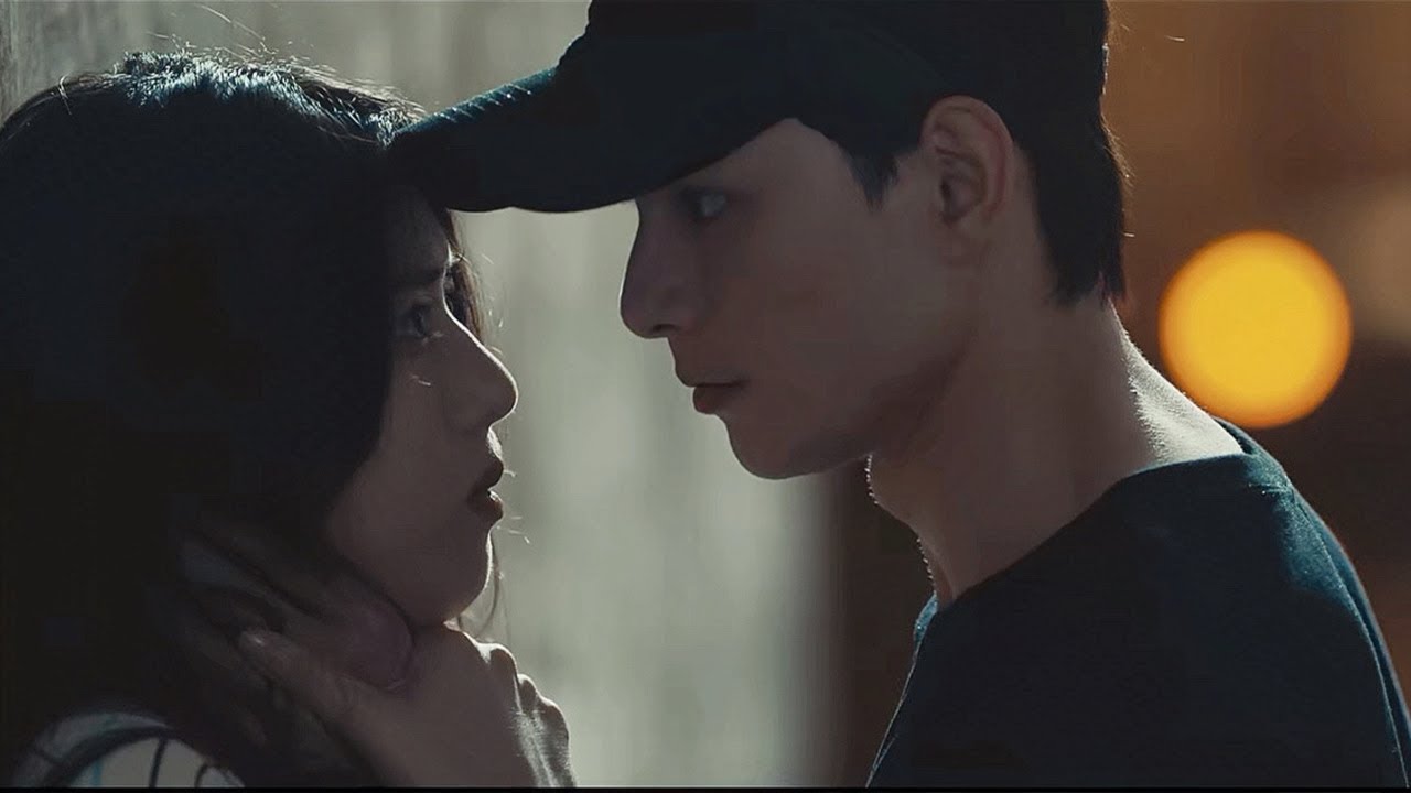 【厭世小混混×清純少女】💞倆人是一起長大的青梅竹馬💘男孩母親因為車禍意外去世💢從此兩人背負血海深仇👾對她的暗戀也無法宣之於口