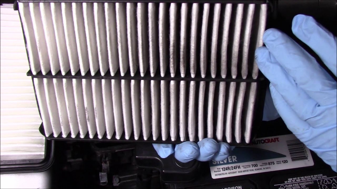 Changing The Engine Air Filter On A 2003 Hyundai Santa Fe 3.5L V6 Fram Filter CA9798