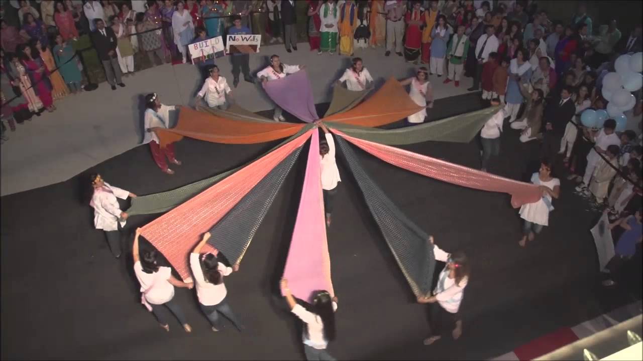 We Are The World - Fabric Dance