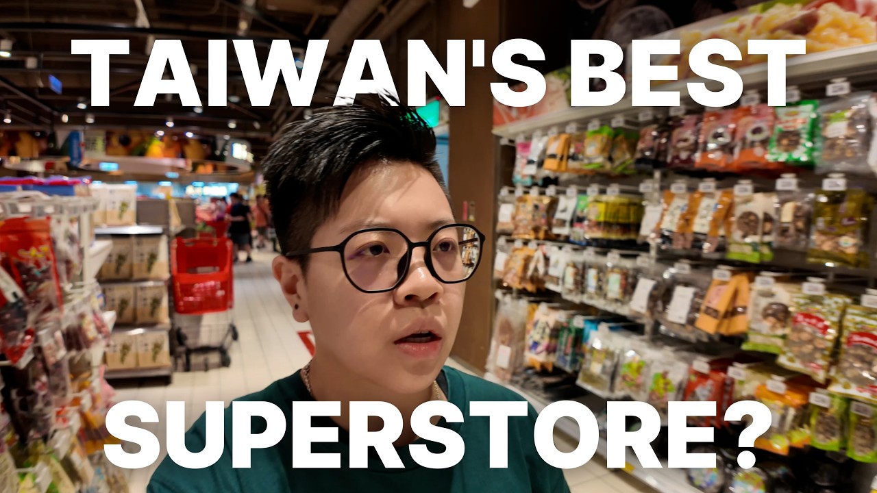 Is Taiwan's RT-Mart (大潤發) Better Than Walmart? (Aisle-by-Aisle Tour) 🤔