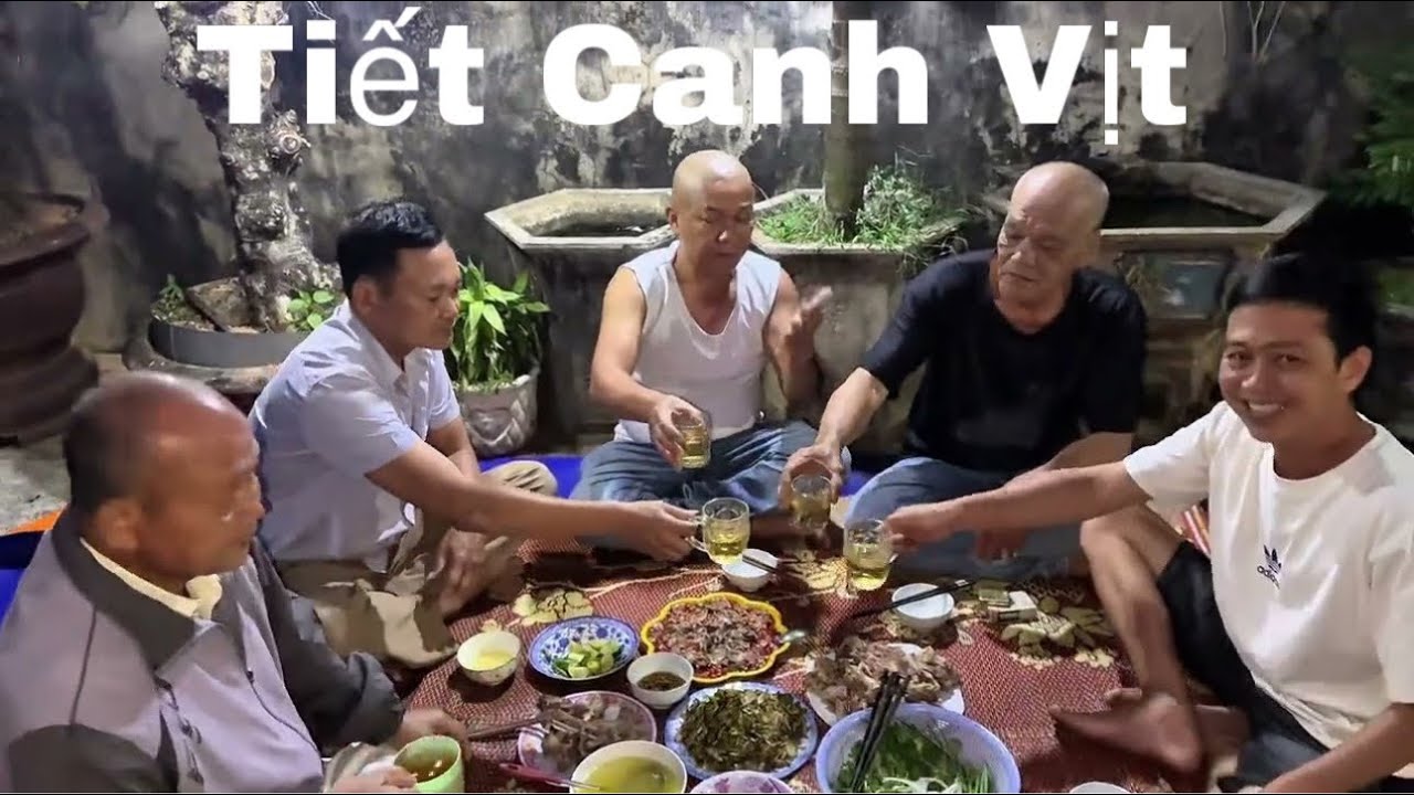 Vịt Luộc Tiết Canh.Gỏi Cà Đắng Cá Khô