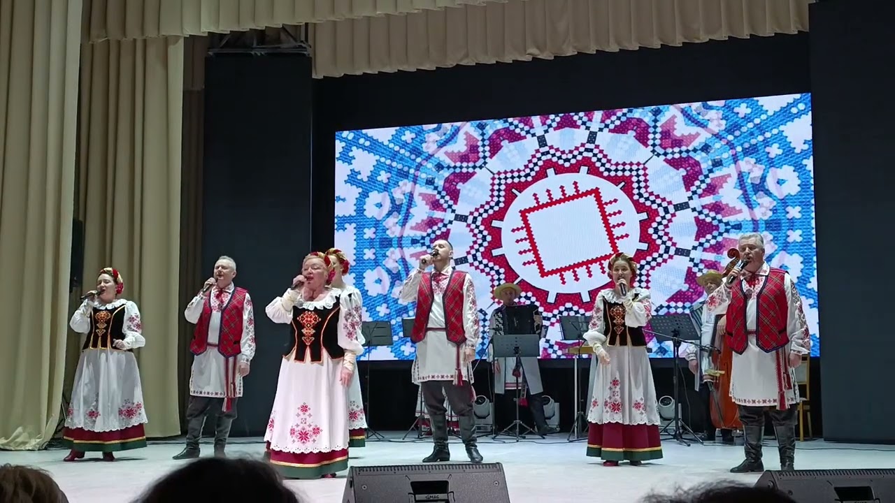 Заслуженный коллектив Республики БЕЛАРУСЬ Ансамбль песни и танца «МЕДУНИЦА»