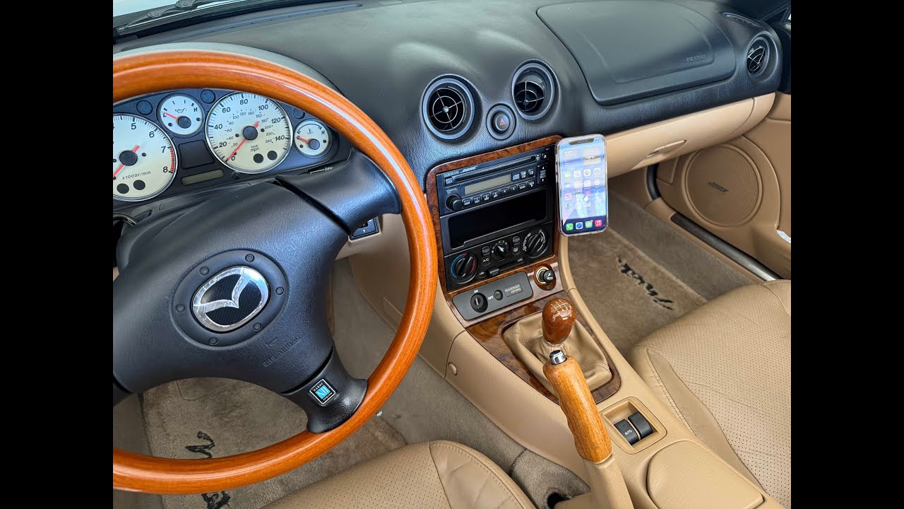 Course Motorsports NB Mazda Mx-5 Direct Fit Phone Mount Install