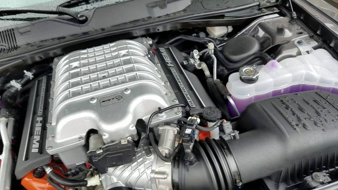 2015 Dodge challenger srt hellcat review
