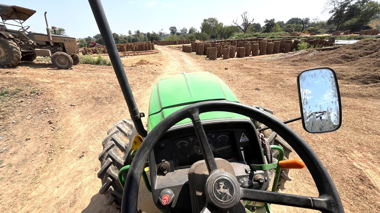 What's this, the John Deere 5210 should hit the road quickly at a high speed | Daily Routine 