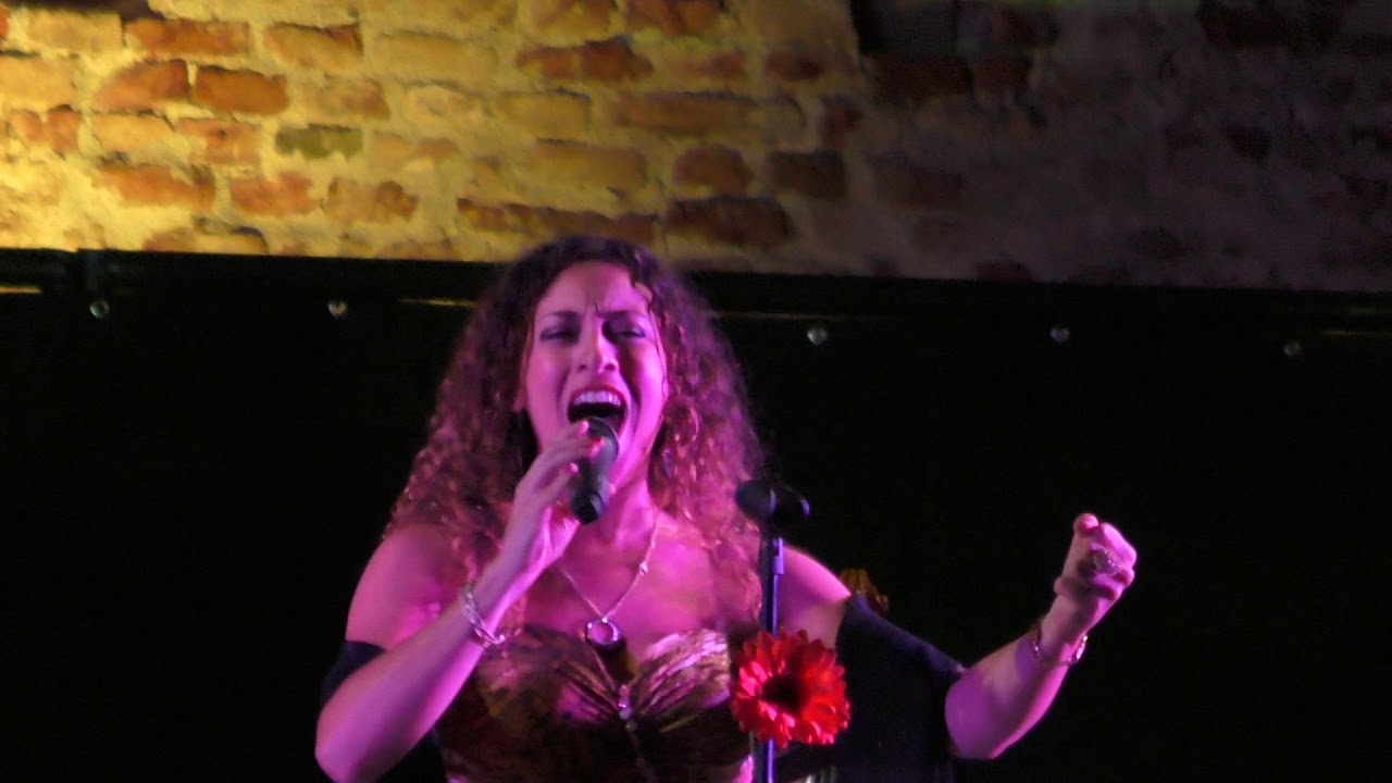 Cristina Di Pietro - La voce del silenzio