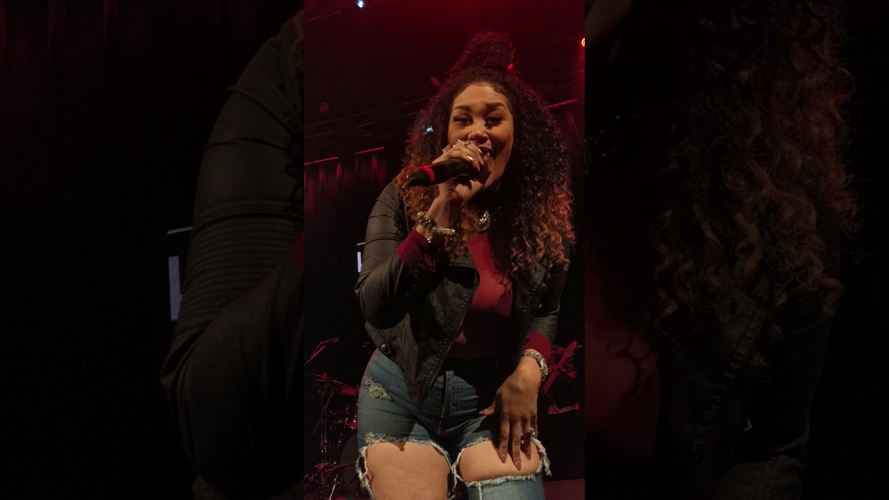 Keke Wyatt live at The Howard Theater 19Feb17