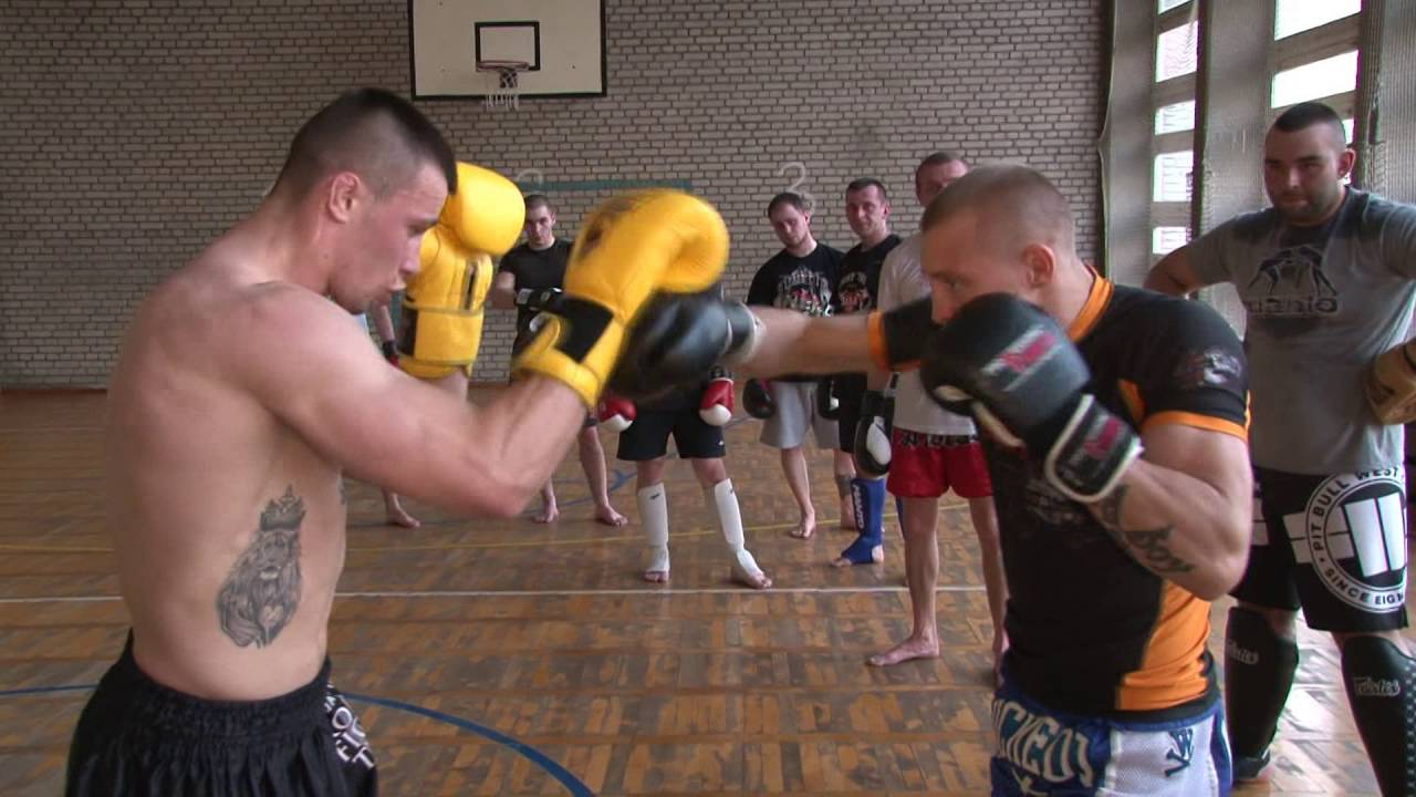 Songo - Trening Muay Thai - Boks Tajski. Trening z Michałem MATRIX Kr&oacute;lik.