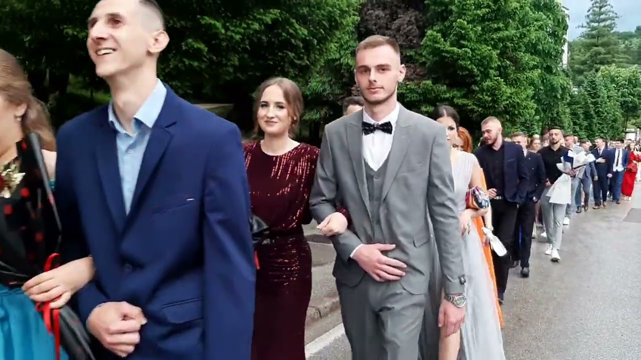 Svećeni defile Mješovite srednje škole Tešanj