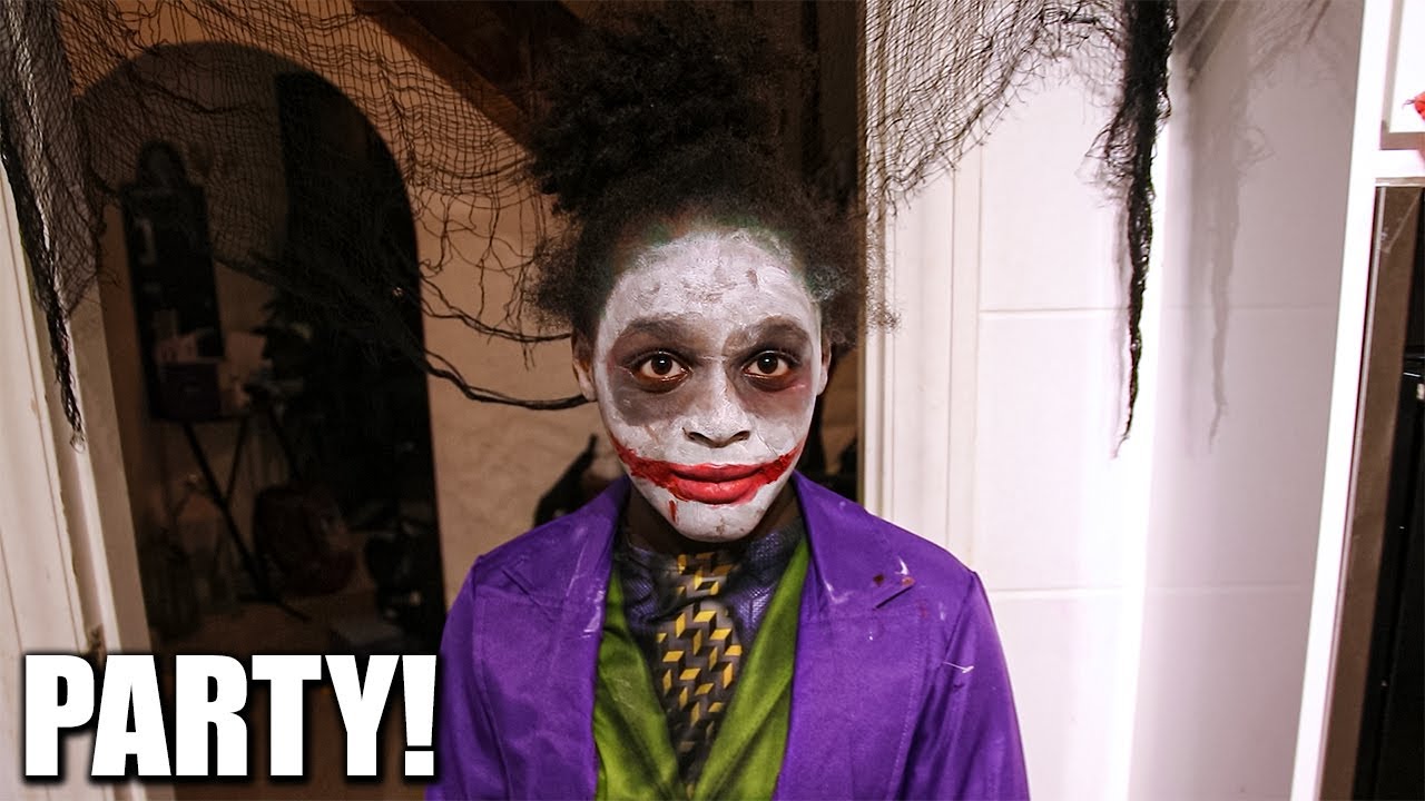 SHE WON THE BEST FANCY DRESS COMPETITION!