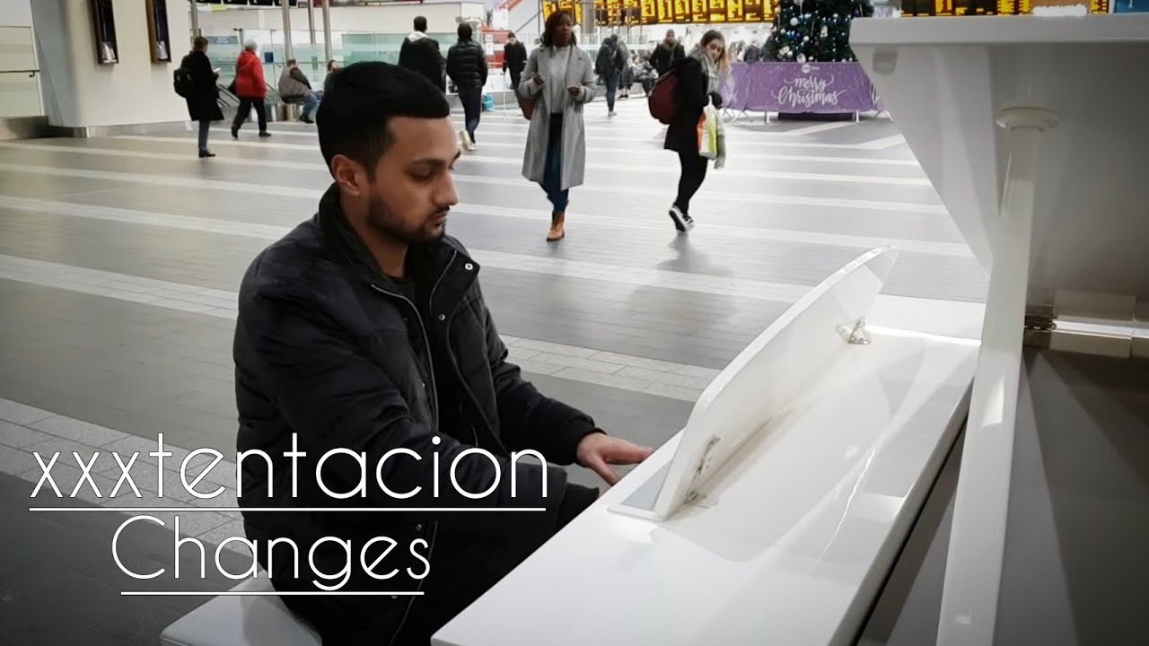 Amazing XXXTENTACION - Changes | Played On Public Piano!!!