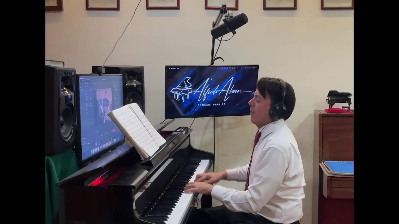 bienvenidos a este LIVE musical con Alfredo Alcocer