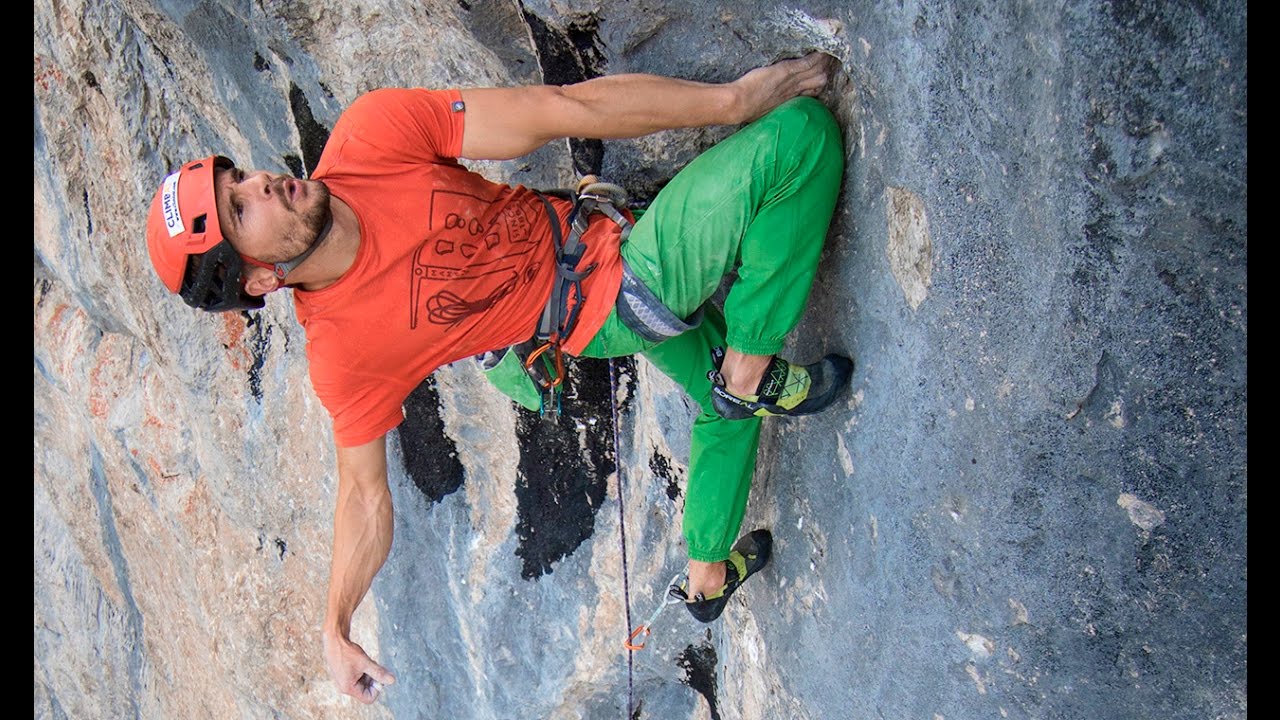 WoGü - Edu Marin climbs one of the most difficult multi-pitch lines