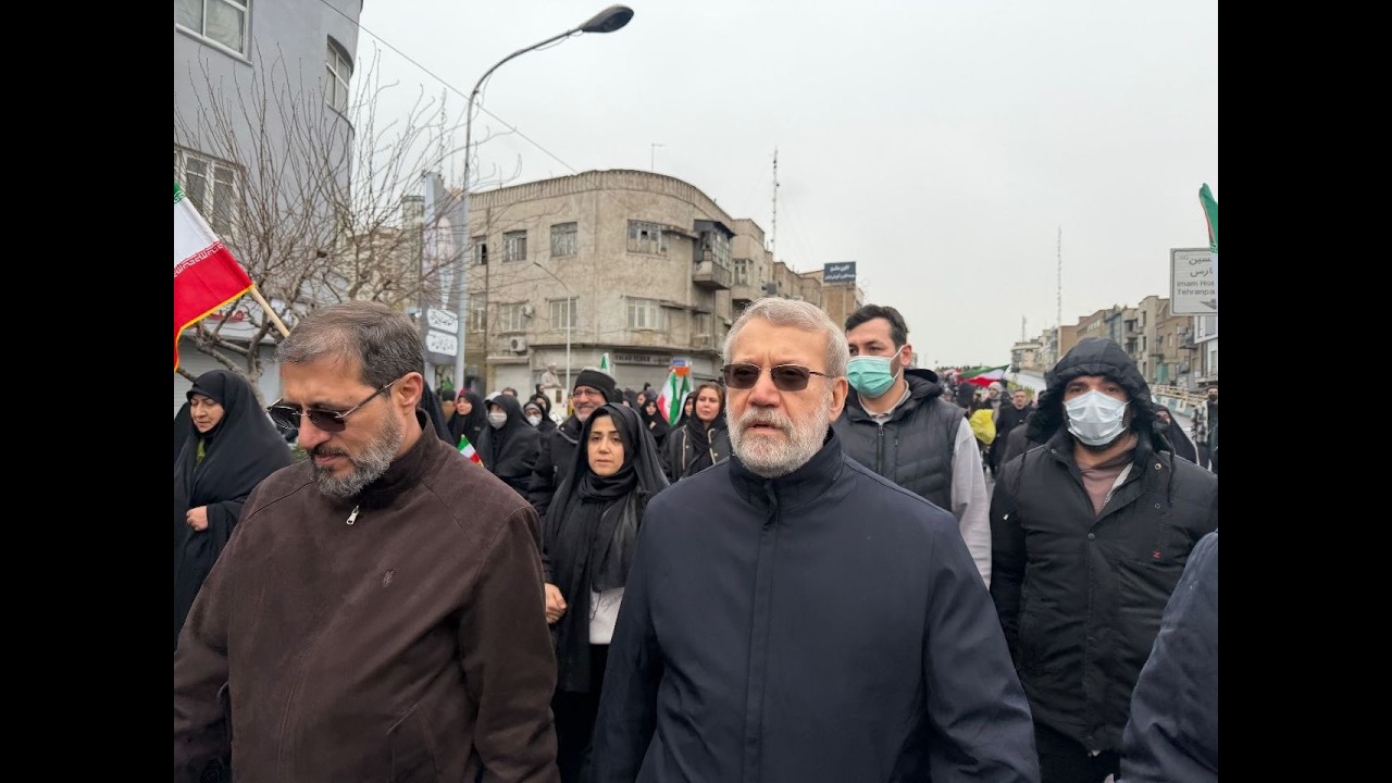 Ирано-США война | Высокопоставленные сотрудники служб безопасности среди тысяч протестующих в Тег...