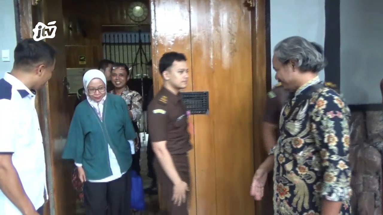 Terdakwa Notaris, Divonis Bebas Oleh Pengadilan Tipikor