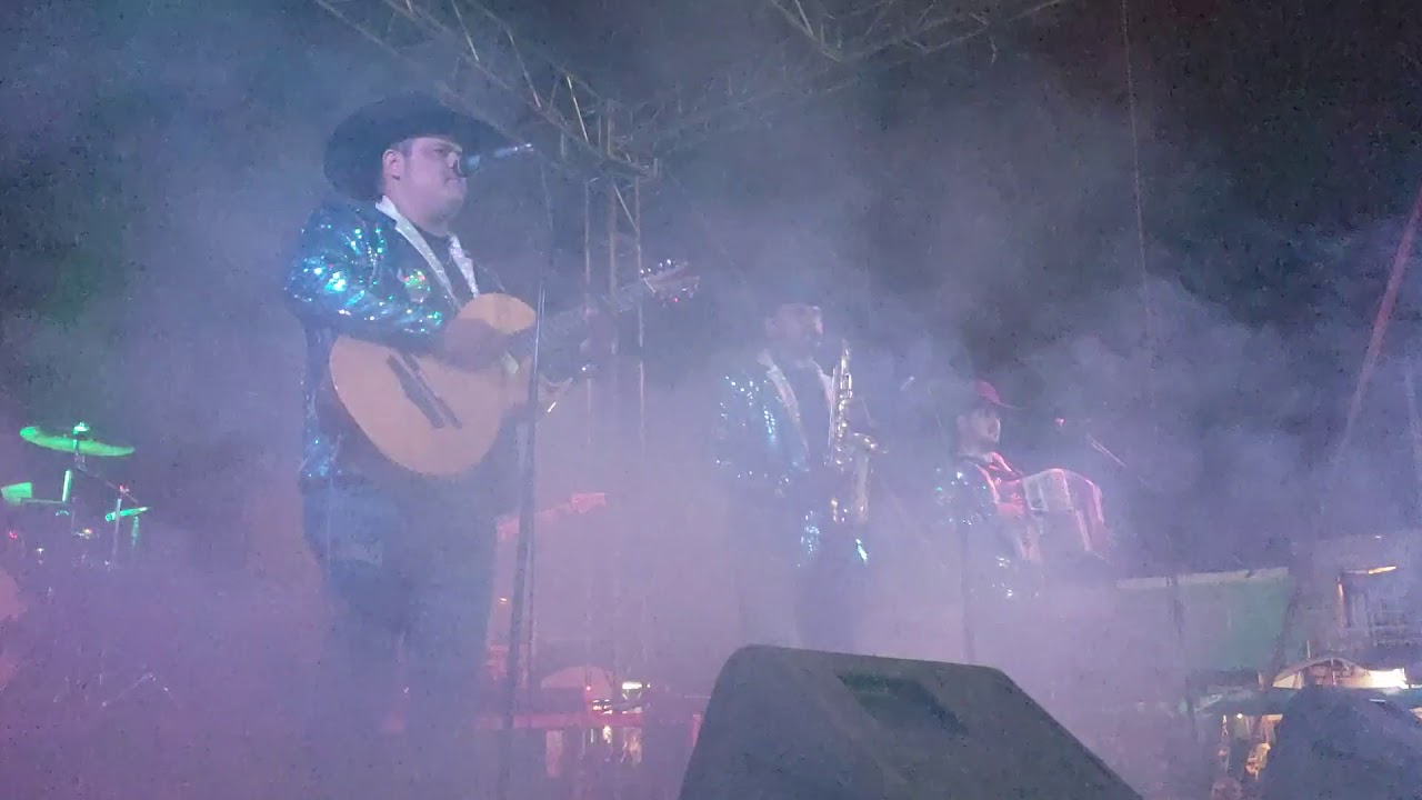 LOS MORRILLOS DEL NORTE - LA GUITARRA DE LOLO Y EL CONDOR PASA  FIESTA SANTA PAULA JALISCO